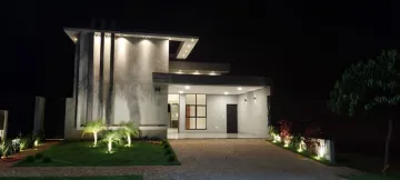 Alugar Casa / Condomínio em Cravinhos. apenas R$ 1.420.000,00