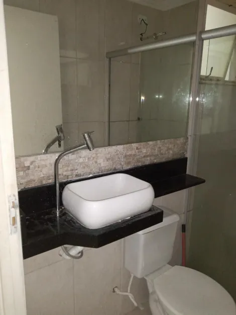 Alugar Apartamento / Térreo em Ribeirão Preto. apenas R$ 165.000,00